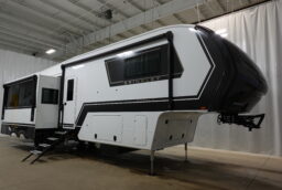 RV Image
