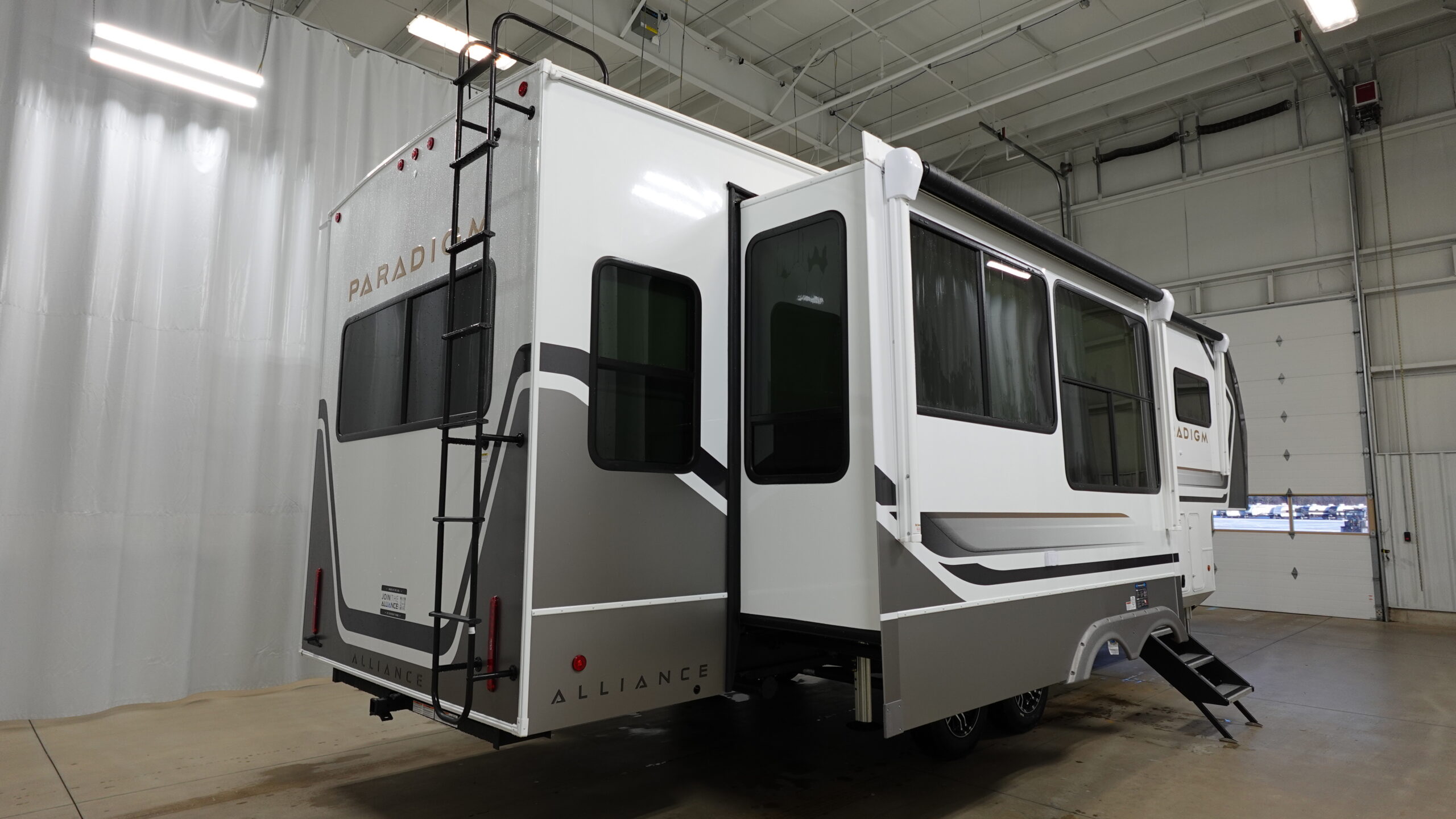2026 Alliance RV Paradigm 310RL for Sale