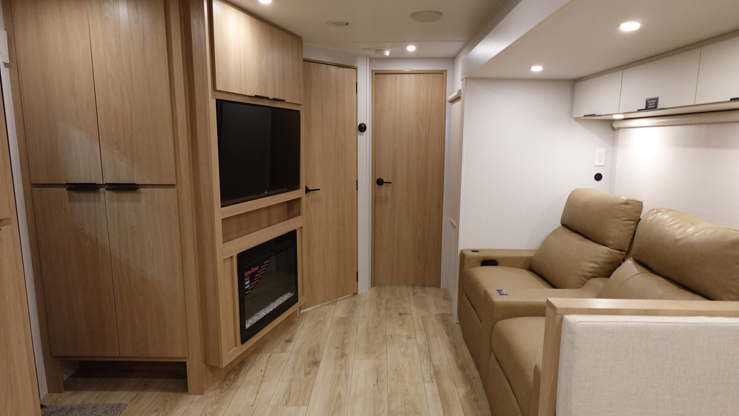 Thrive/26FKD/2026 image-1