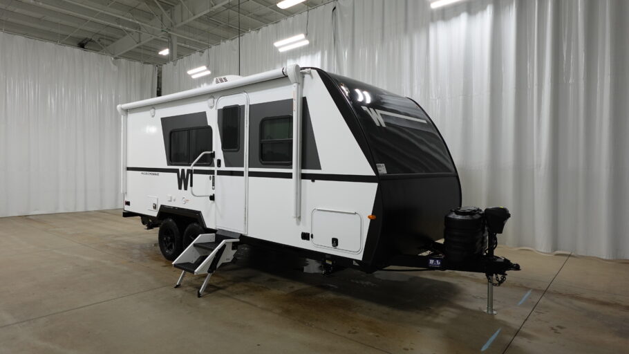 2026 WINNEBAGO 2108TB