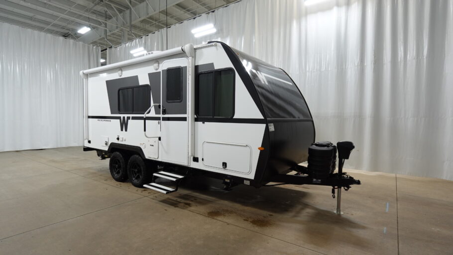 2026 WINNEBAGO 1800BH