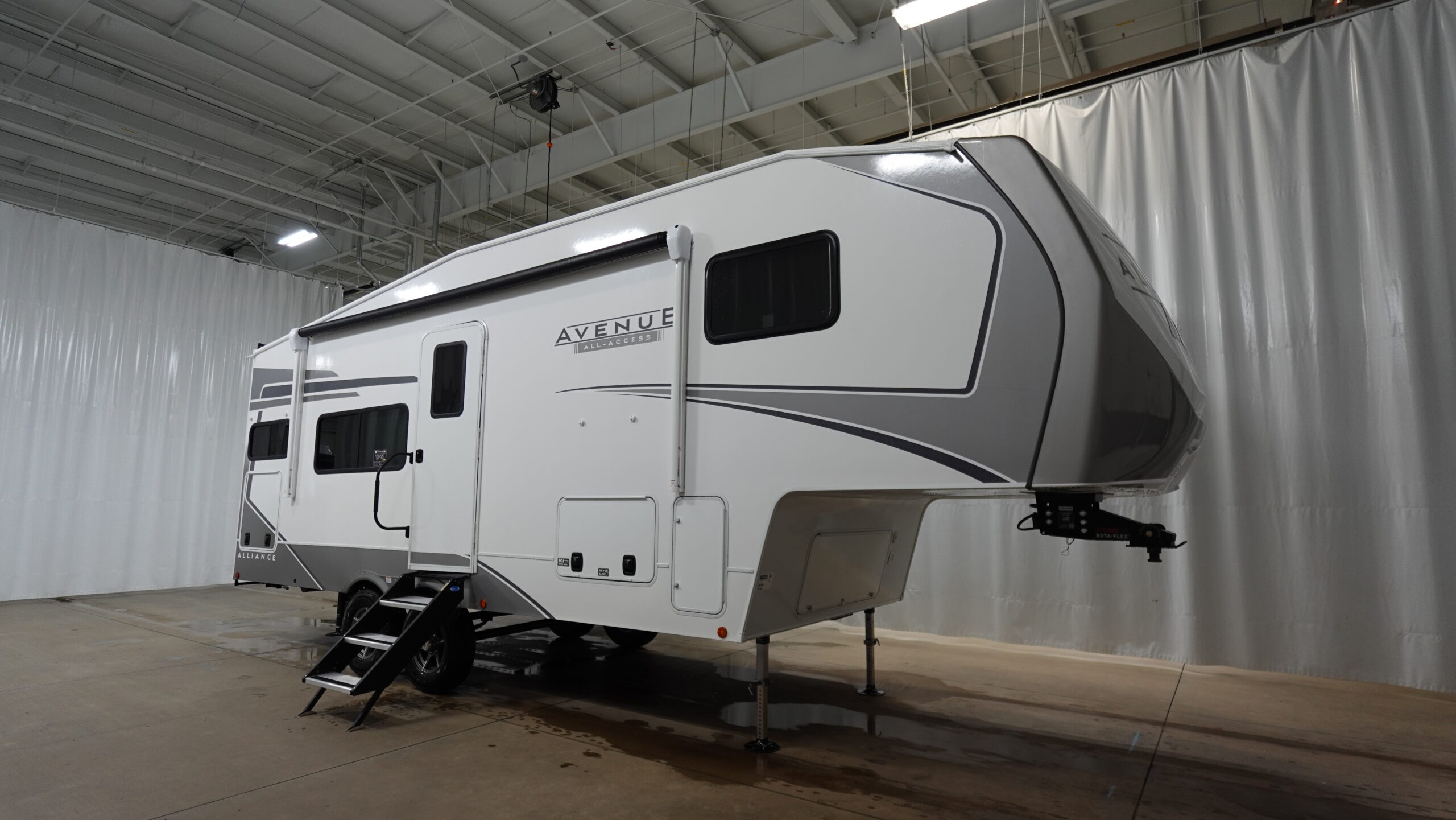 2026 Alliance RV Avenue All-Access Series 23ML for Sale in North Canton, OH