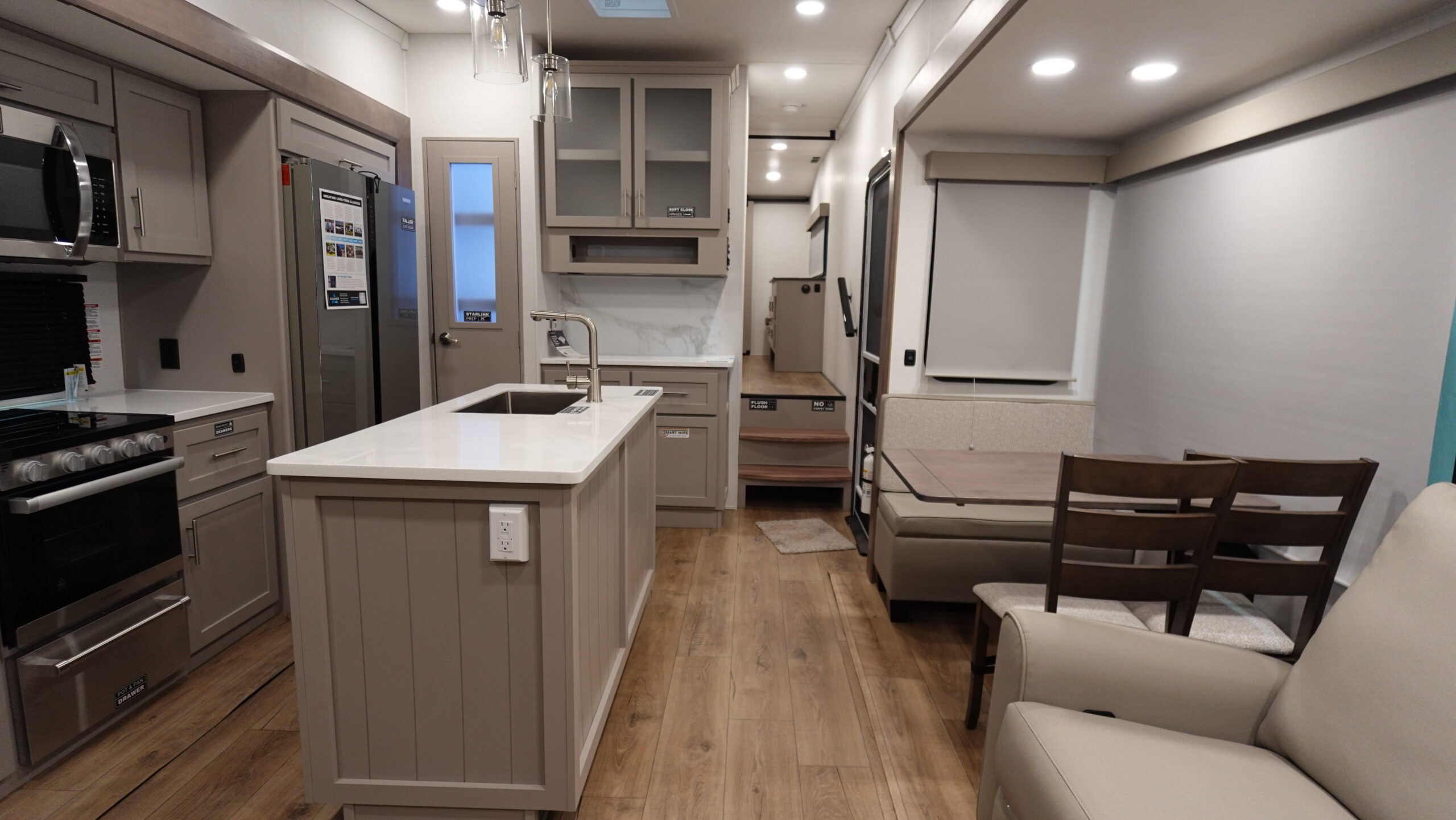 2026 Alliance RV Avenue 32RLS for Sale