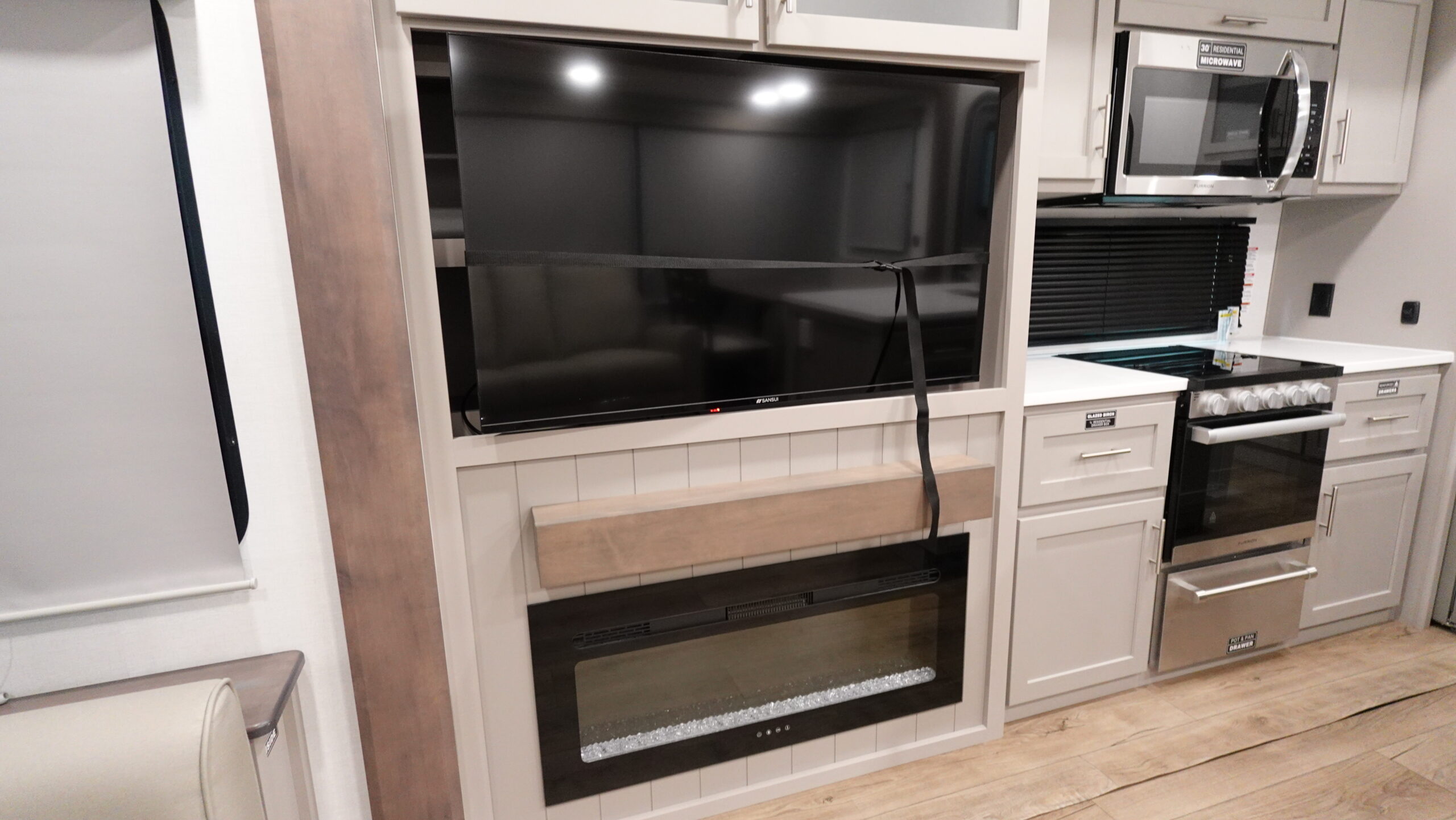 2026 Alliance RV Avenue 32RLS for Sale