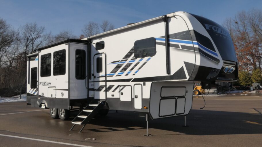 2023 KEYSTONE 373