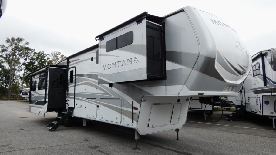 2022 KEYSTONE 3781RL