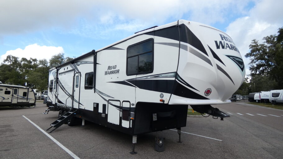2019 HEARTLAND 4275