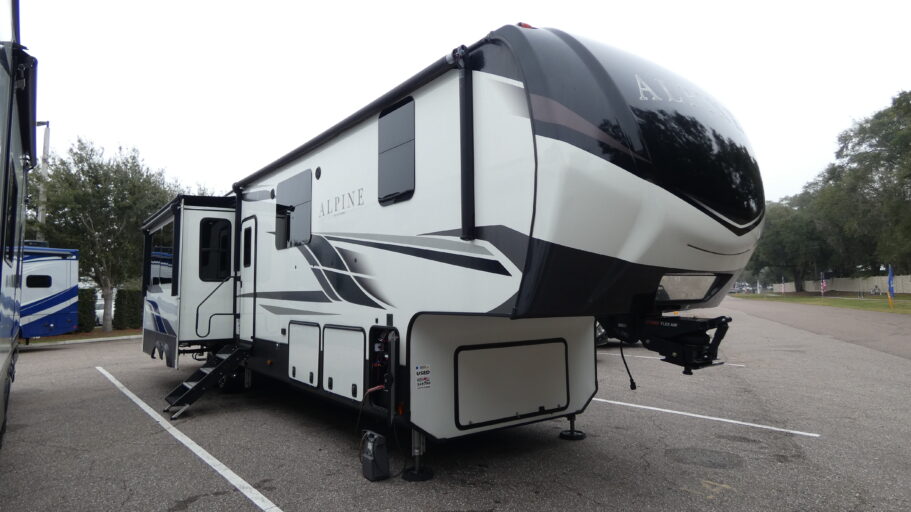 2021 KEYSTONE 3910RK