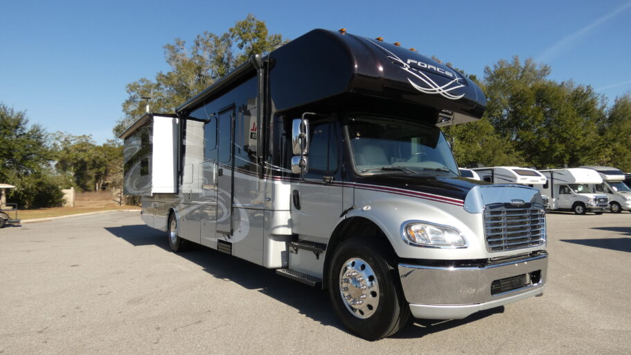 2015 Dynamax 37FBH for sale on Searchshop