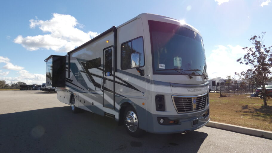 2026 HOLIDAY RAMBLER 33C