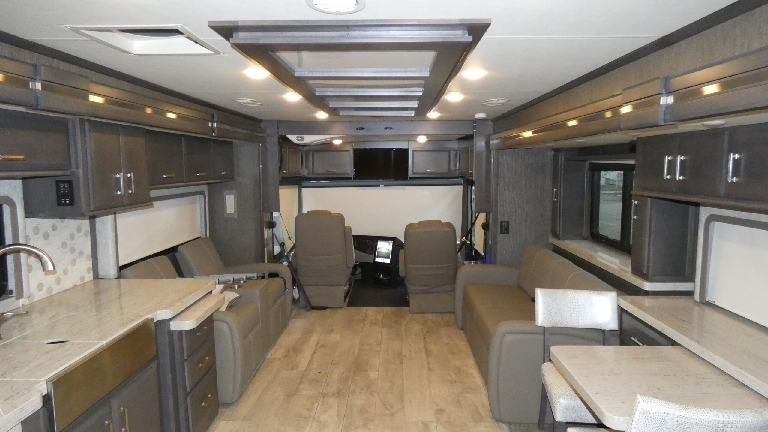 2020 Thor Motor Coach Tuscany 45JA for Sale