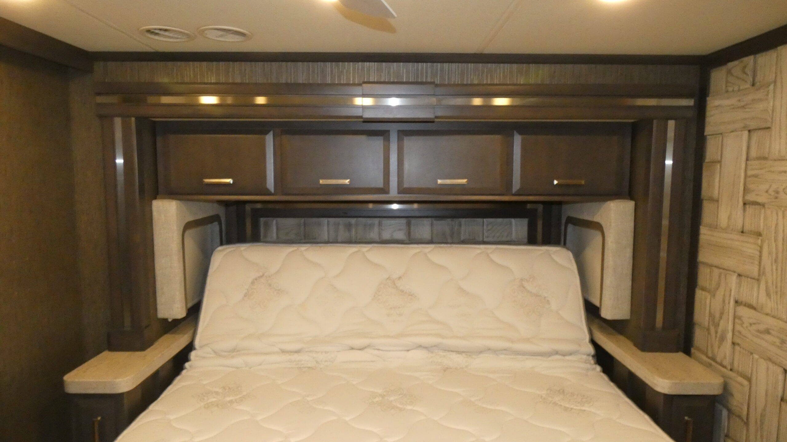 2020 Thor Motor Coach Tuscany 45JA for Sale