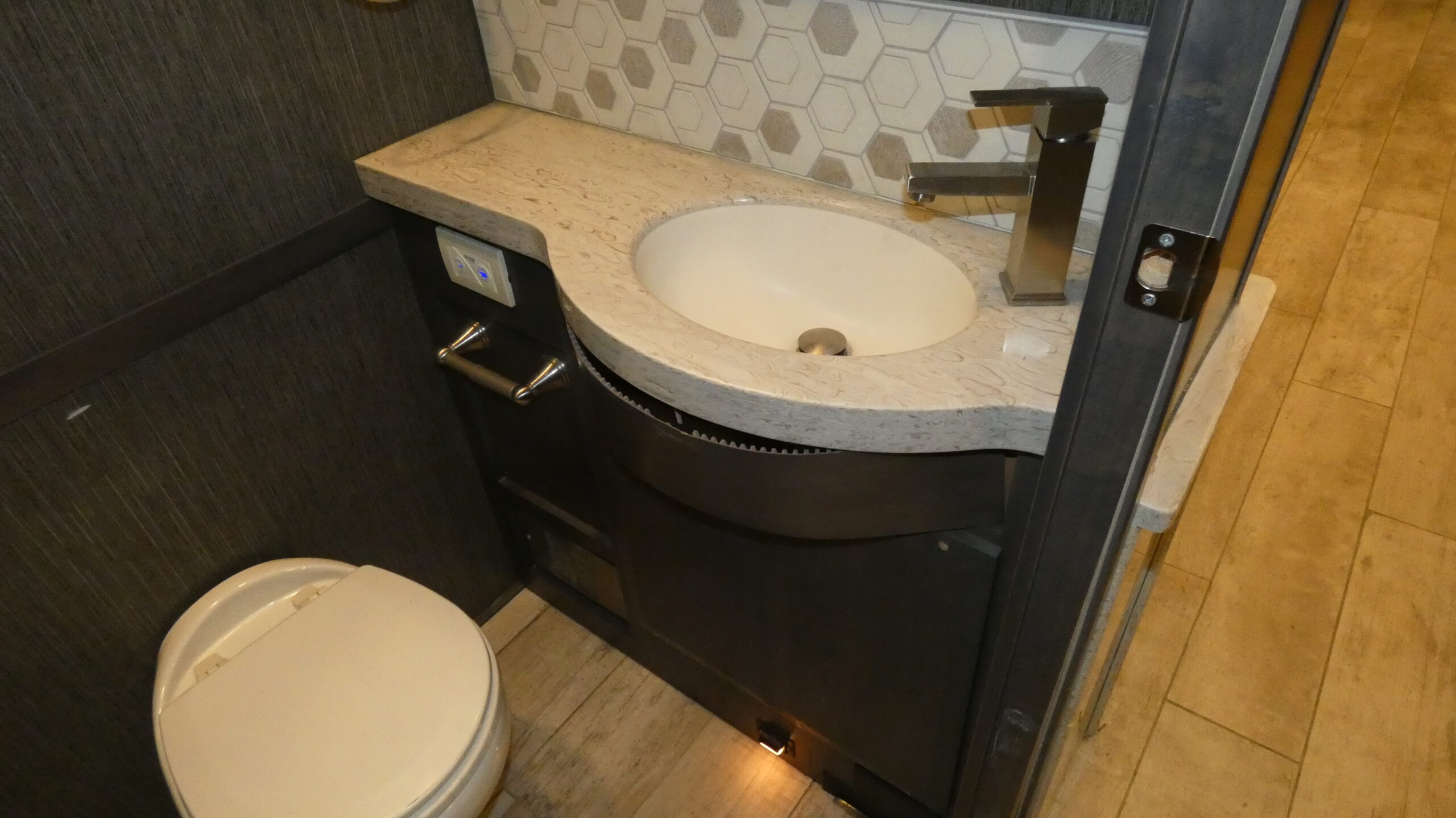 2020 Thor Motor Coach Tuscany 45JA for Sale