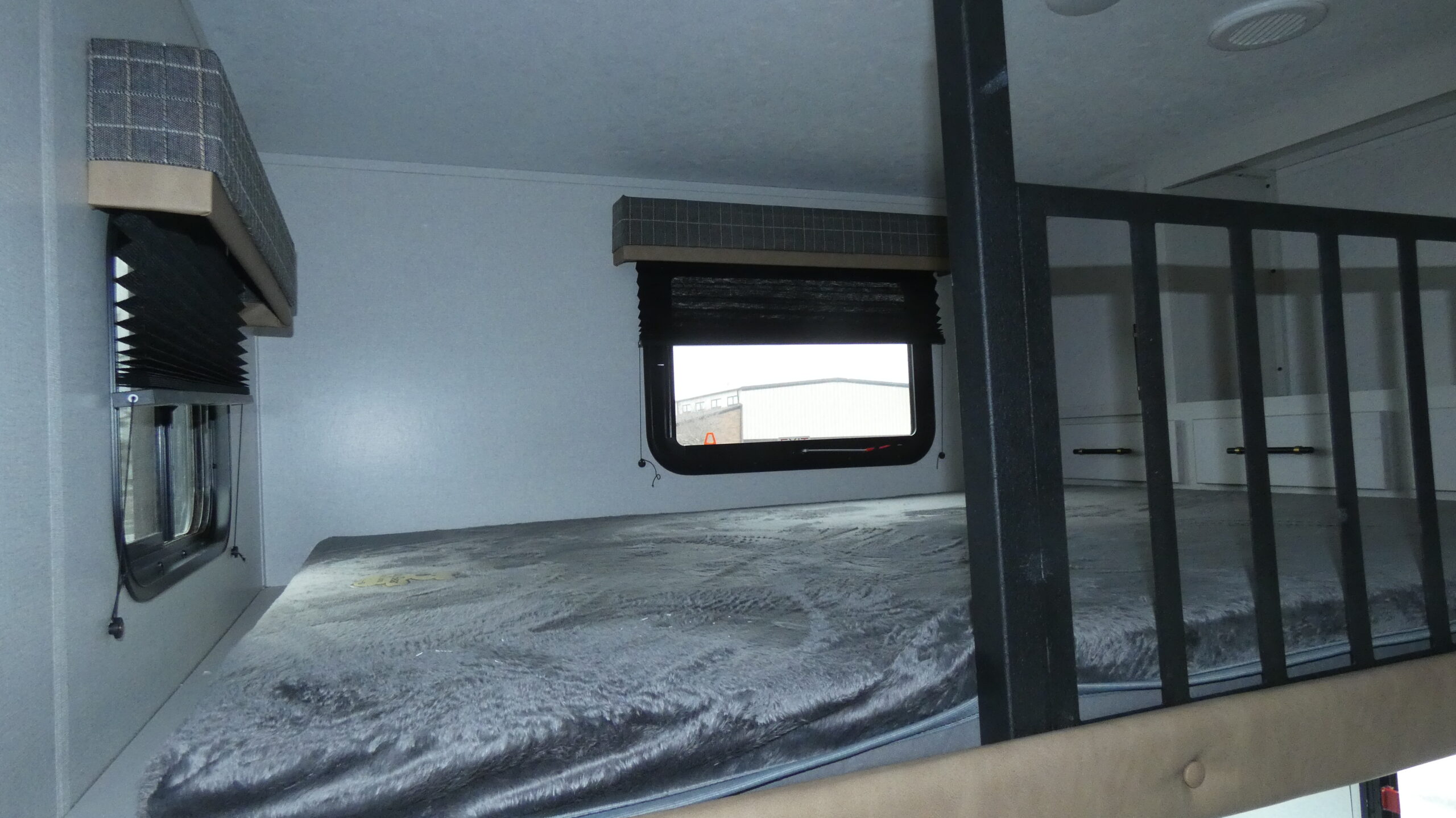 2025 Dutchmen Astoria Fifth Wheel Platinum 3603LFP for Sale