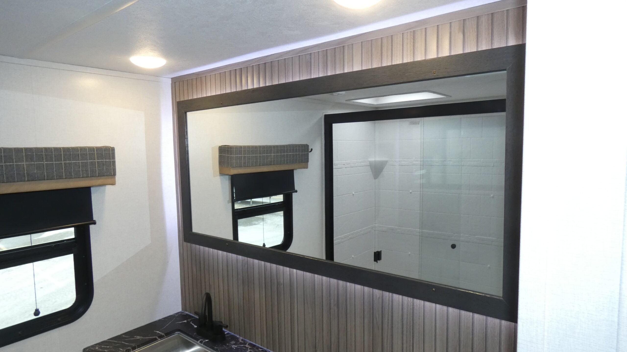 2025 Dutchmen Astoria Fifth Wheel Platinum 3603LFP for Sale