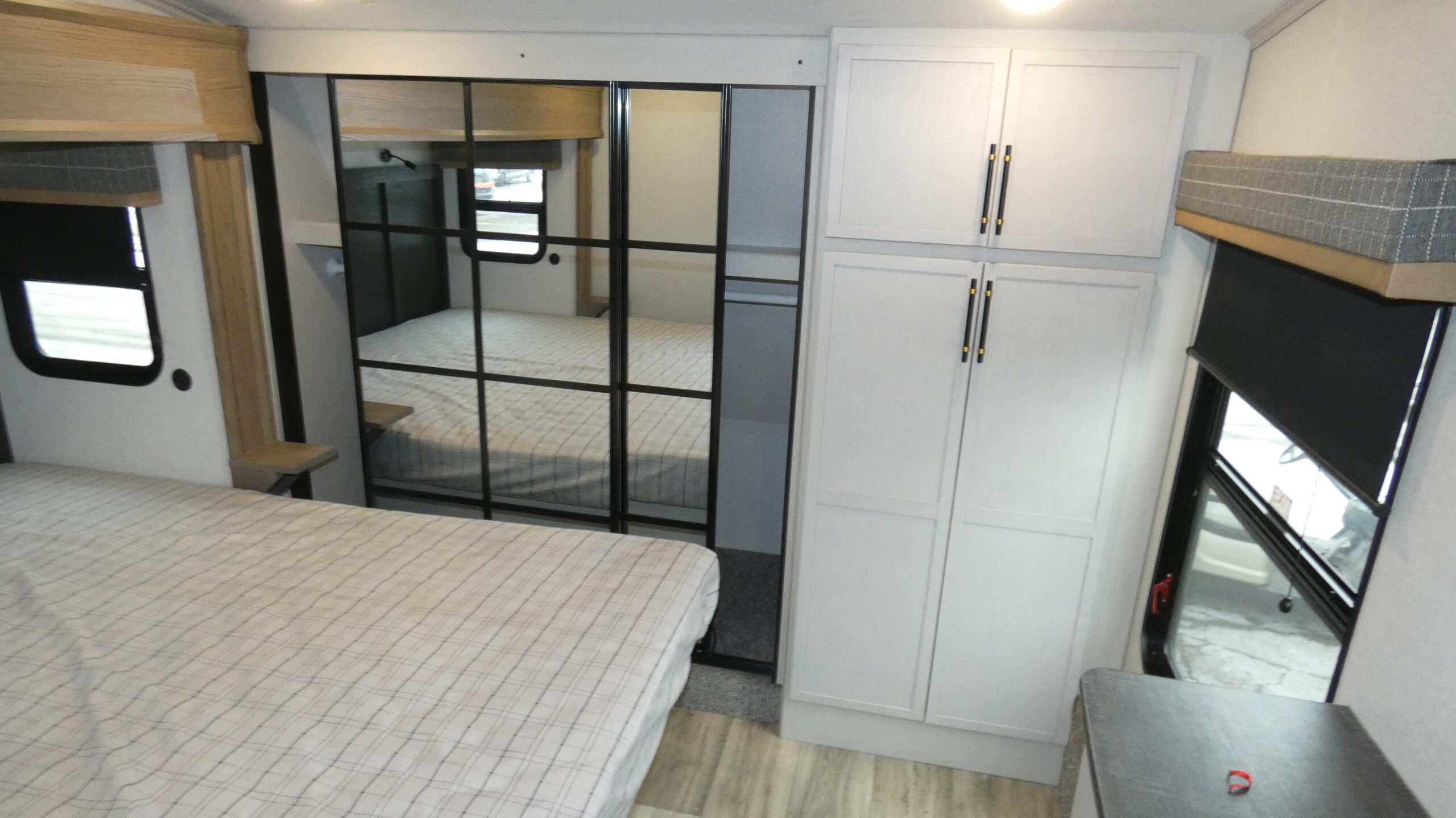2025 Dutchmen Astoria Fifth Wheel Platinum 3603LFP for Sale