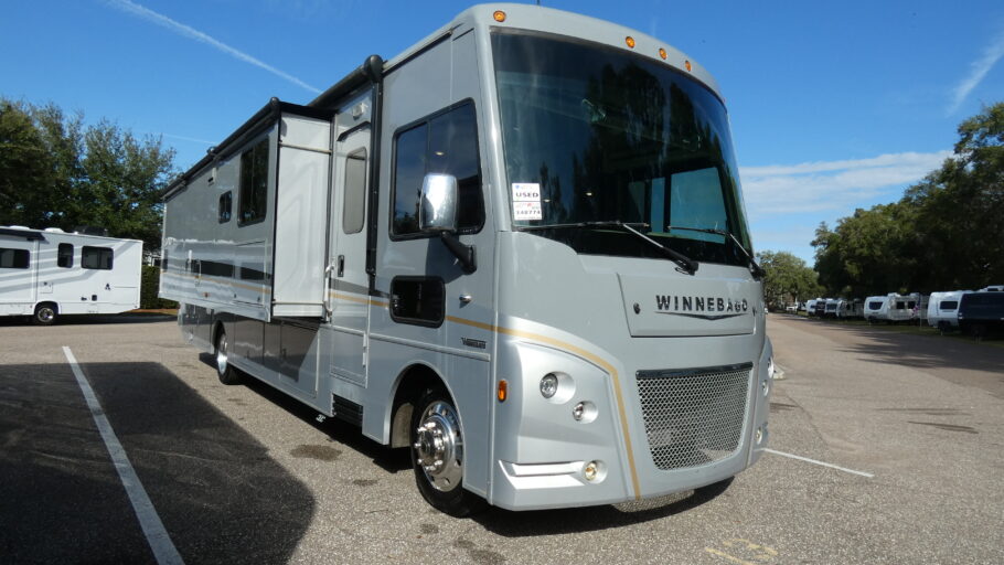 2021 WINNEBAGO 36Z