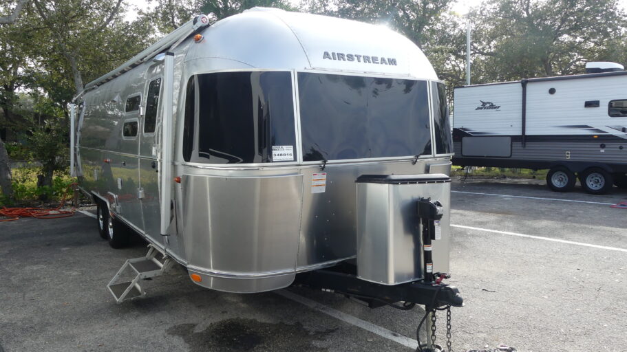 2024 AIRSTREAM 30RBQ