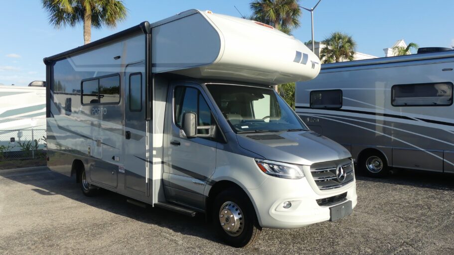 2024 WINNEBAGO 24P
