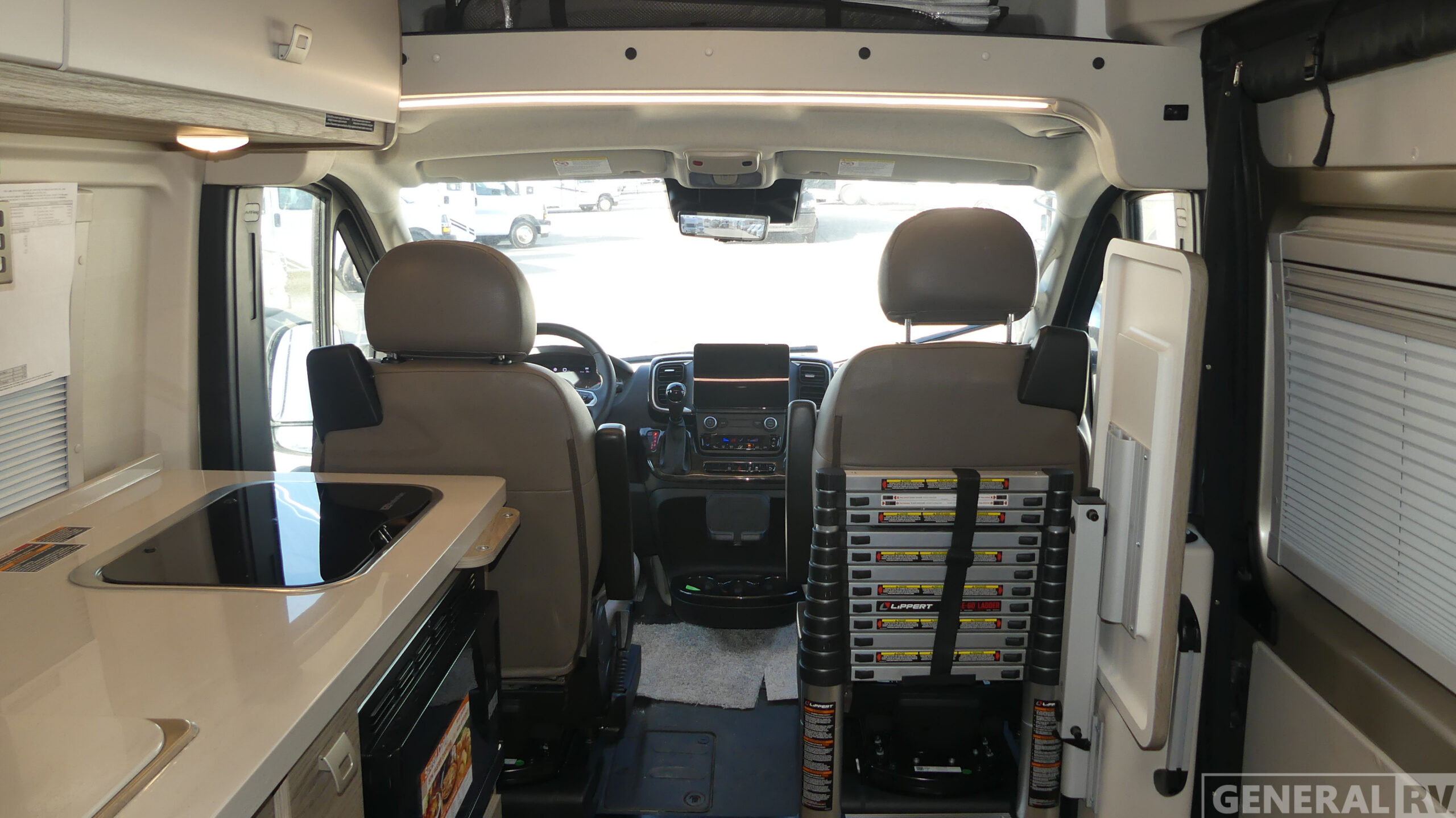 Travato/59K/2026 image-12