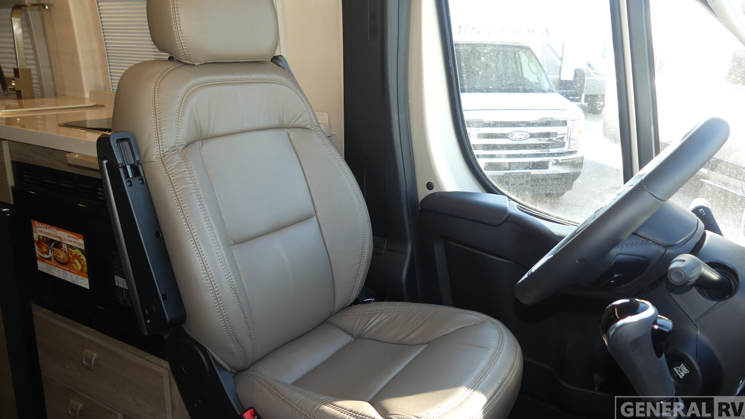 Travato/59K/2026 image-7