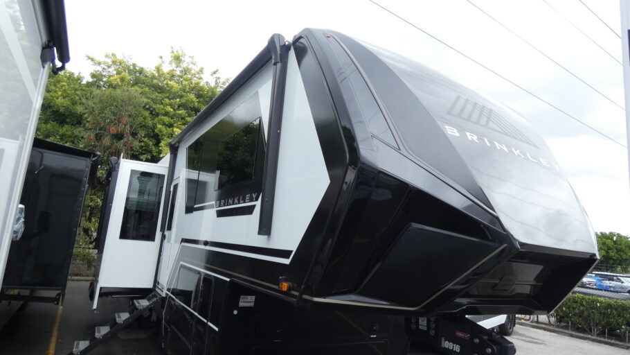 2024 BRINKLEY 4000