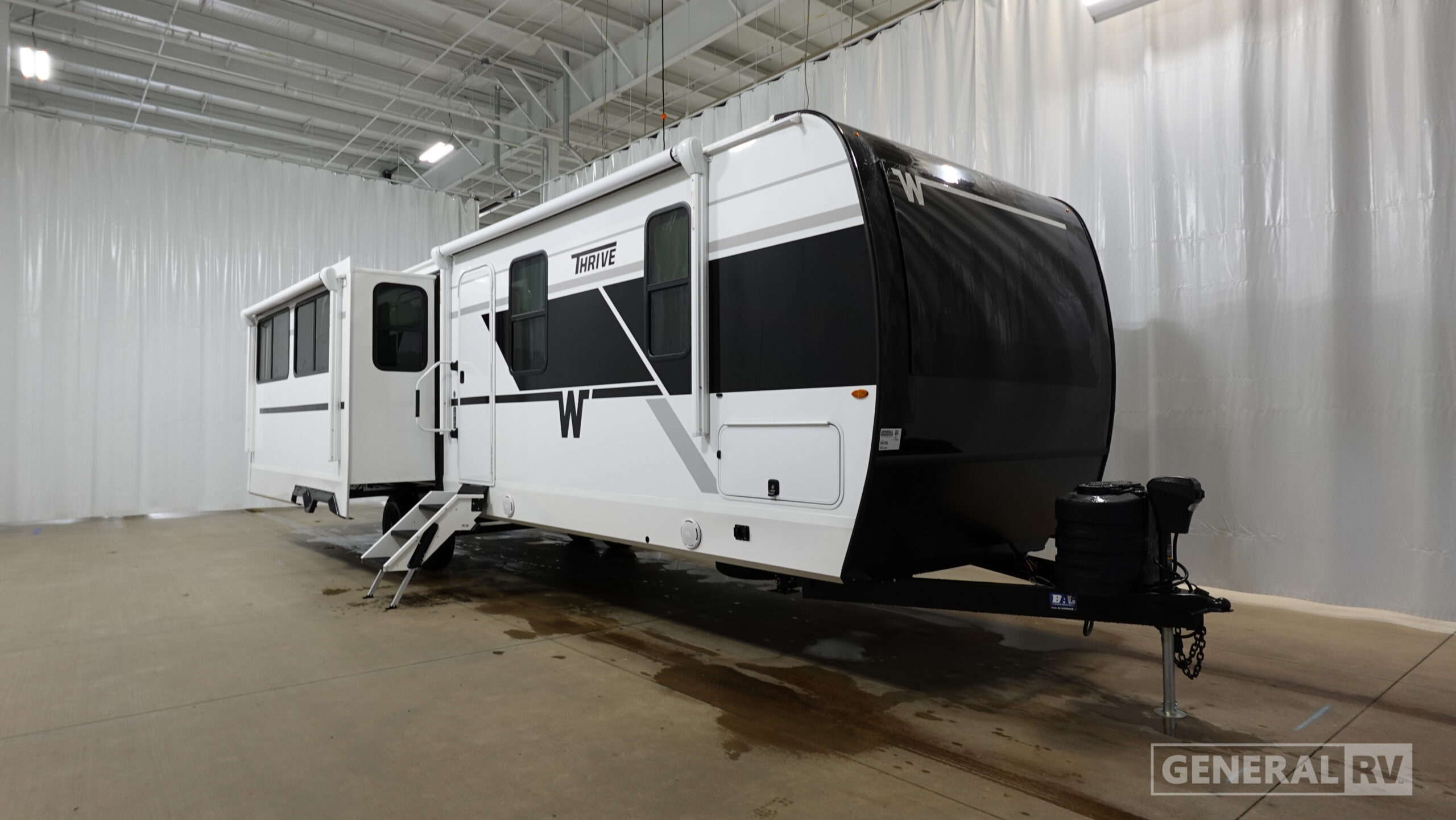 2026 Winnebago Thrive 29RLO for Sale in North Canton, OH