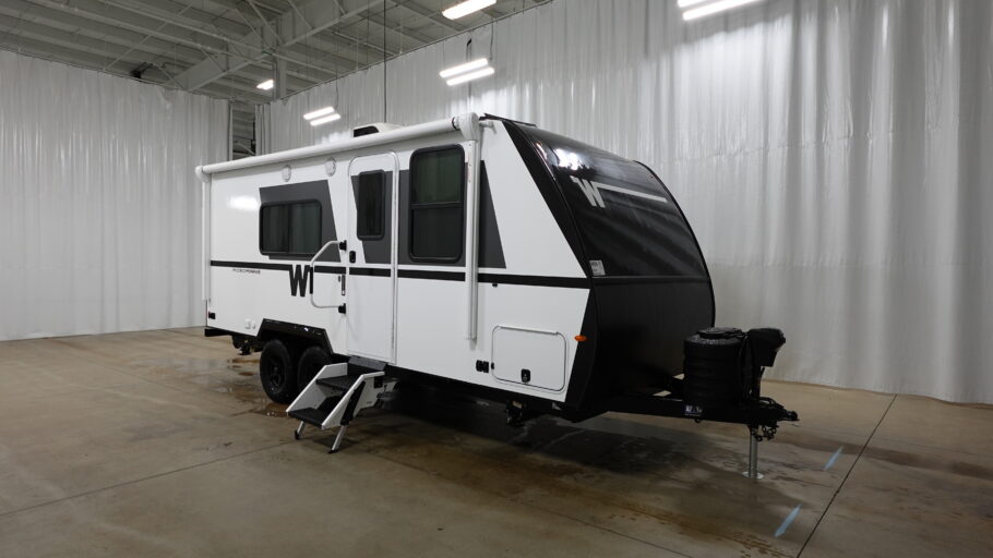 2026 WINNEBAGO 2000FRB