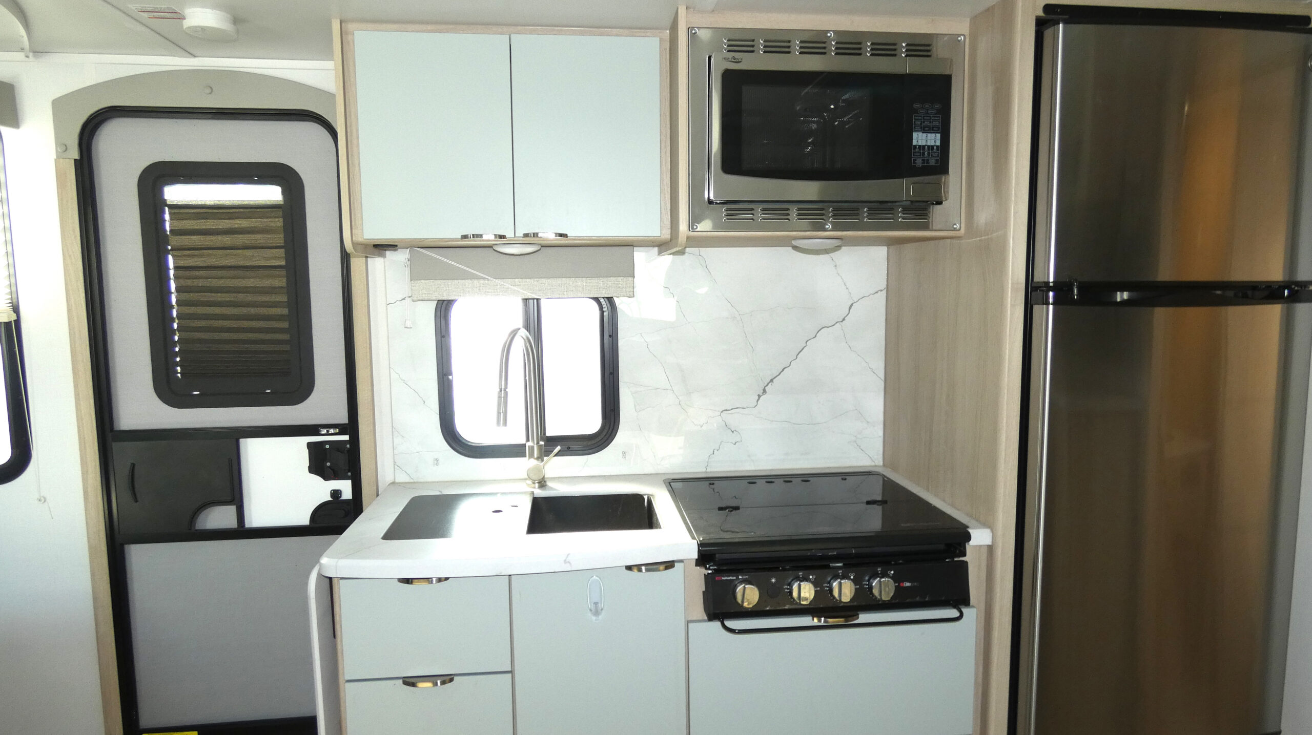 2023 Winnebago Micro Minnie 2108FBS for Sale