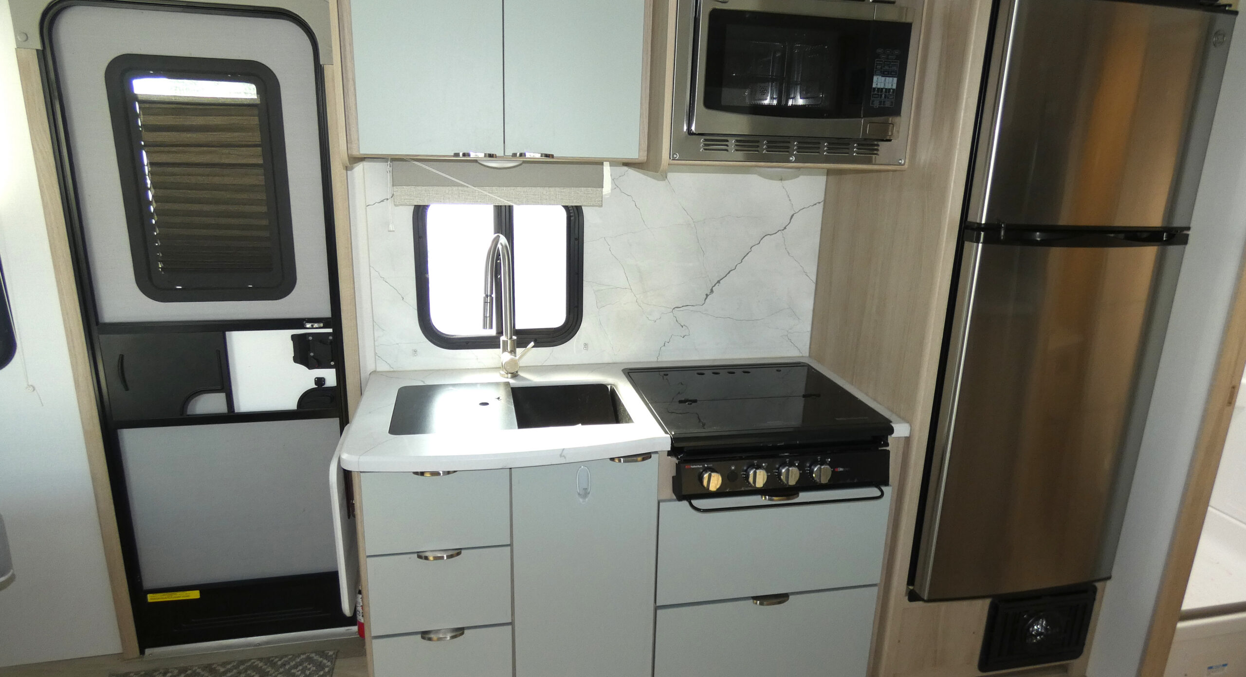 2023 Winnebago Micro Minnie 2108FBS for Sale