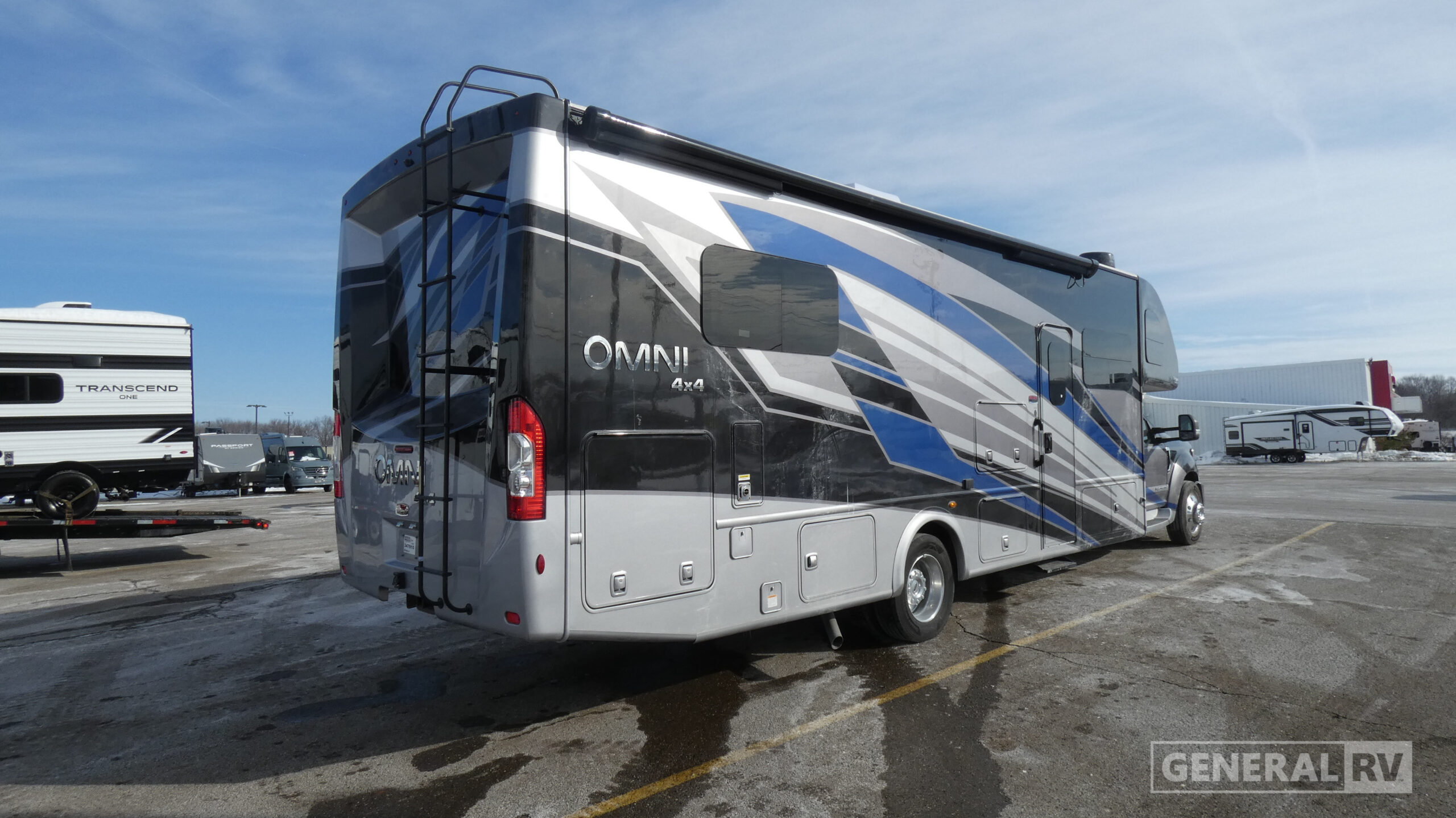 2024 Thor Motor Coach Omni LV35 for Sale