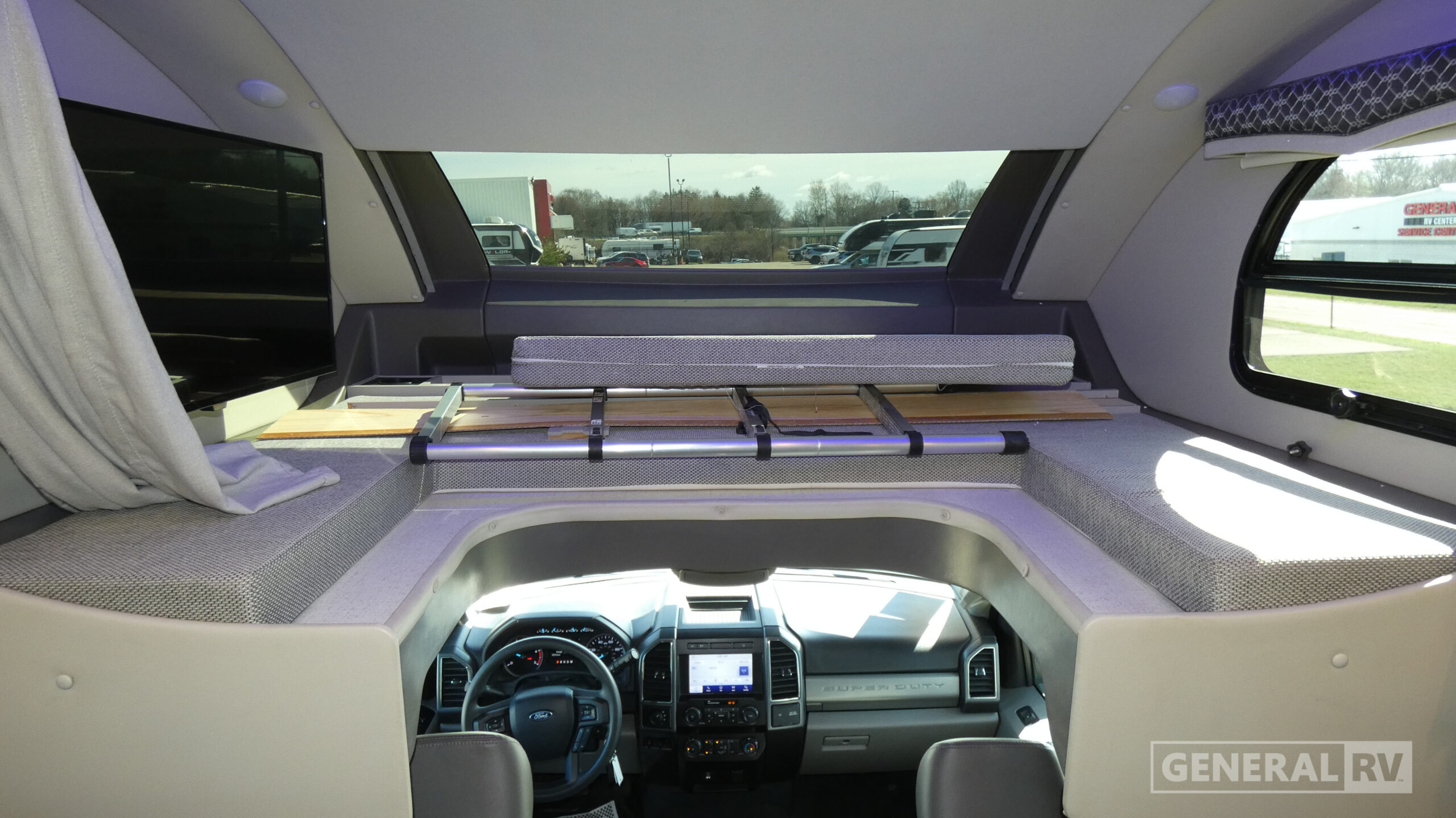 2024 Thor Motor Coach Omni LV35 for Sale