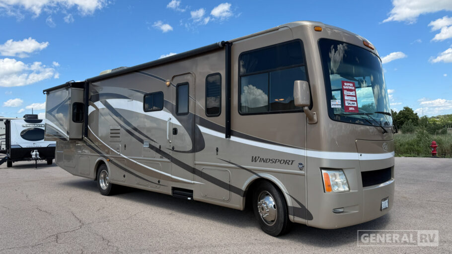 2010 Thor Motor Coach Four Winds