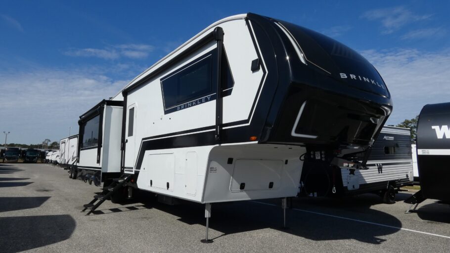 2025 BRINKLEY 3400