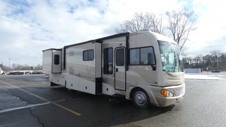 2005 FLEETWOOD 37C