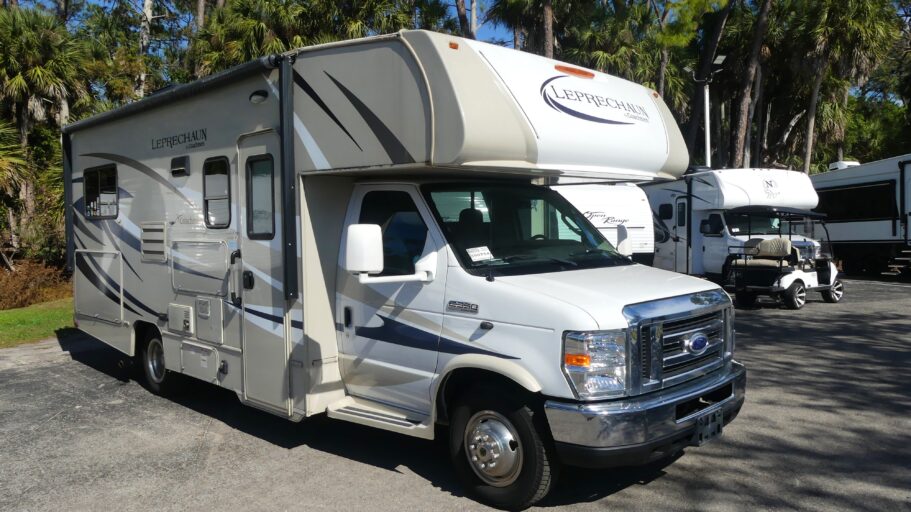 2016 COACHMEN 220QB Ford