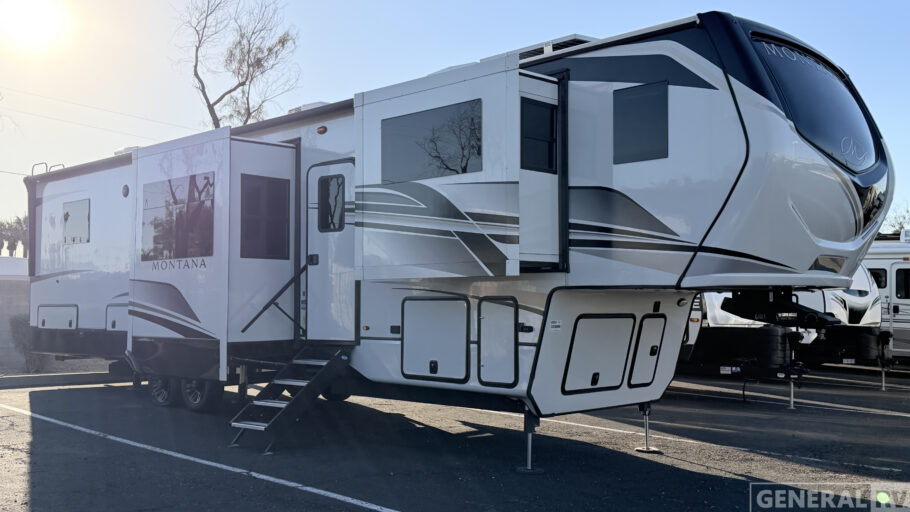 2025 Keystone 3941FO