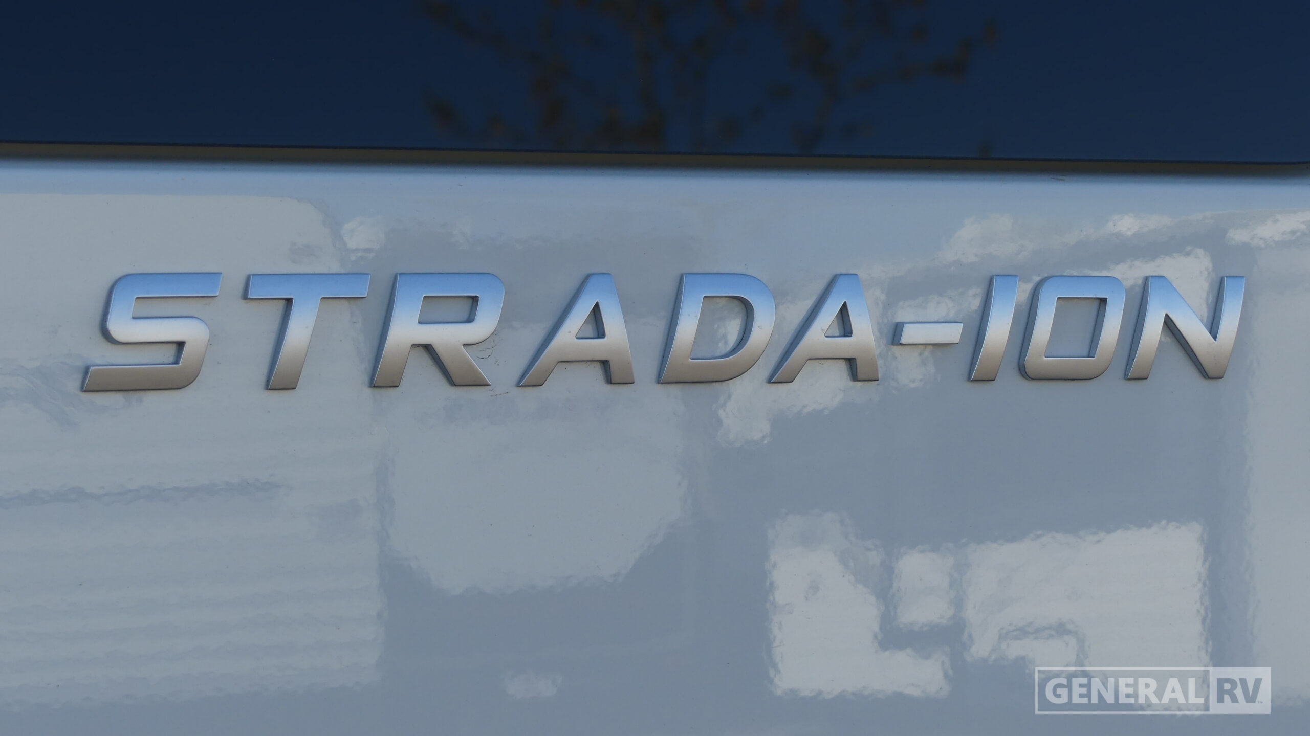 2027 Strada-ion