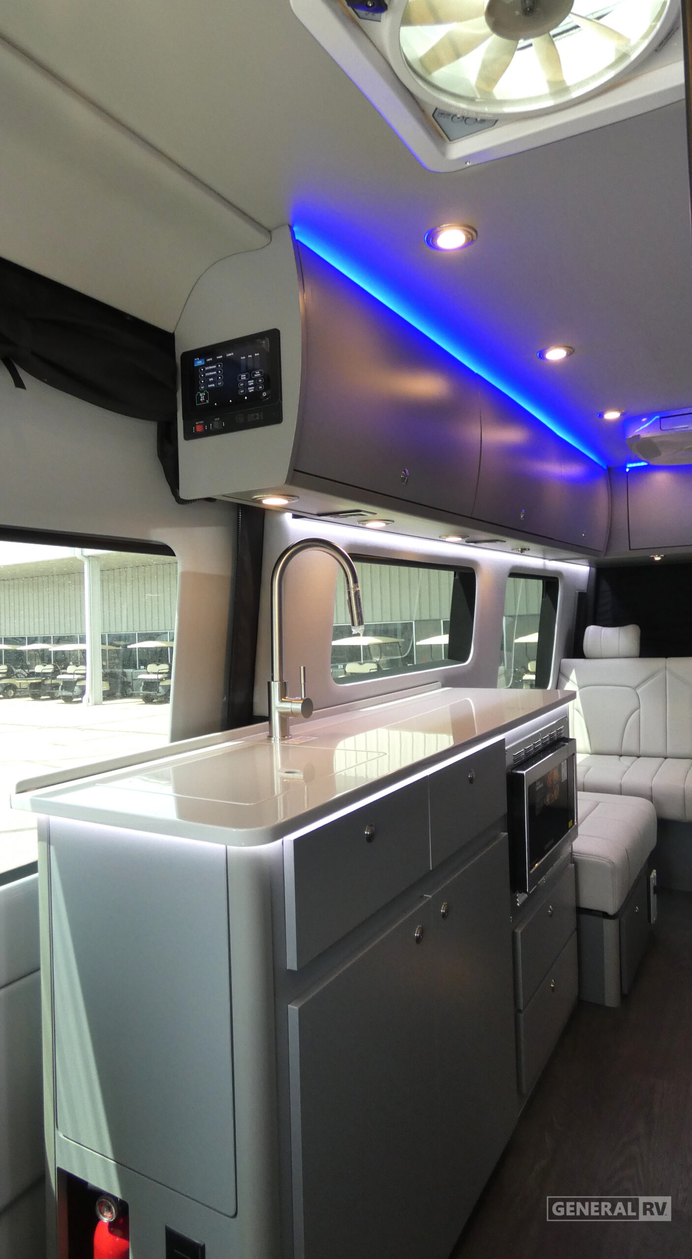 2027 Vacanza-ion-24