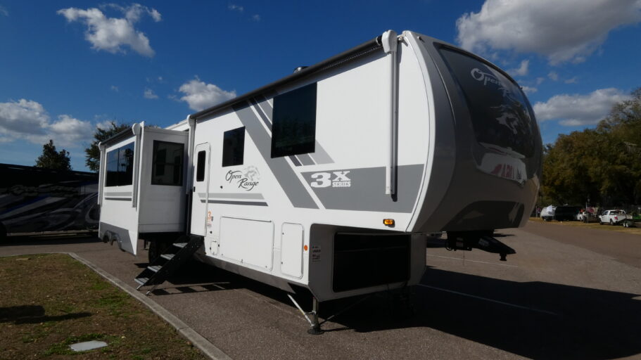 2024 Highland Ridge RV 390TBS for sale on Searchshop