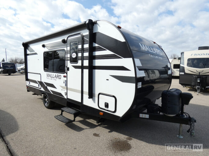 2021 HEARTLAND 180BH