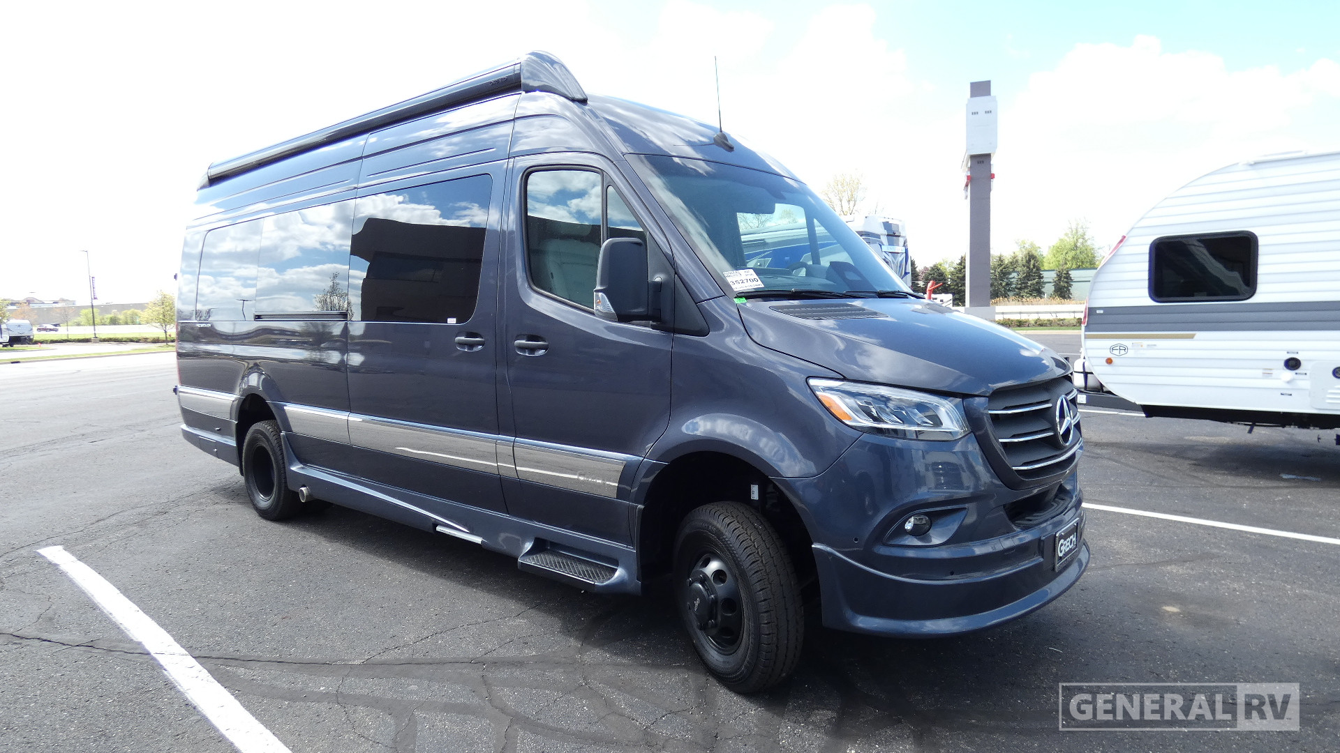 2027 Grech RV Vacanza-ion-24 Tour AWD Tenorite Grey