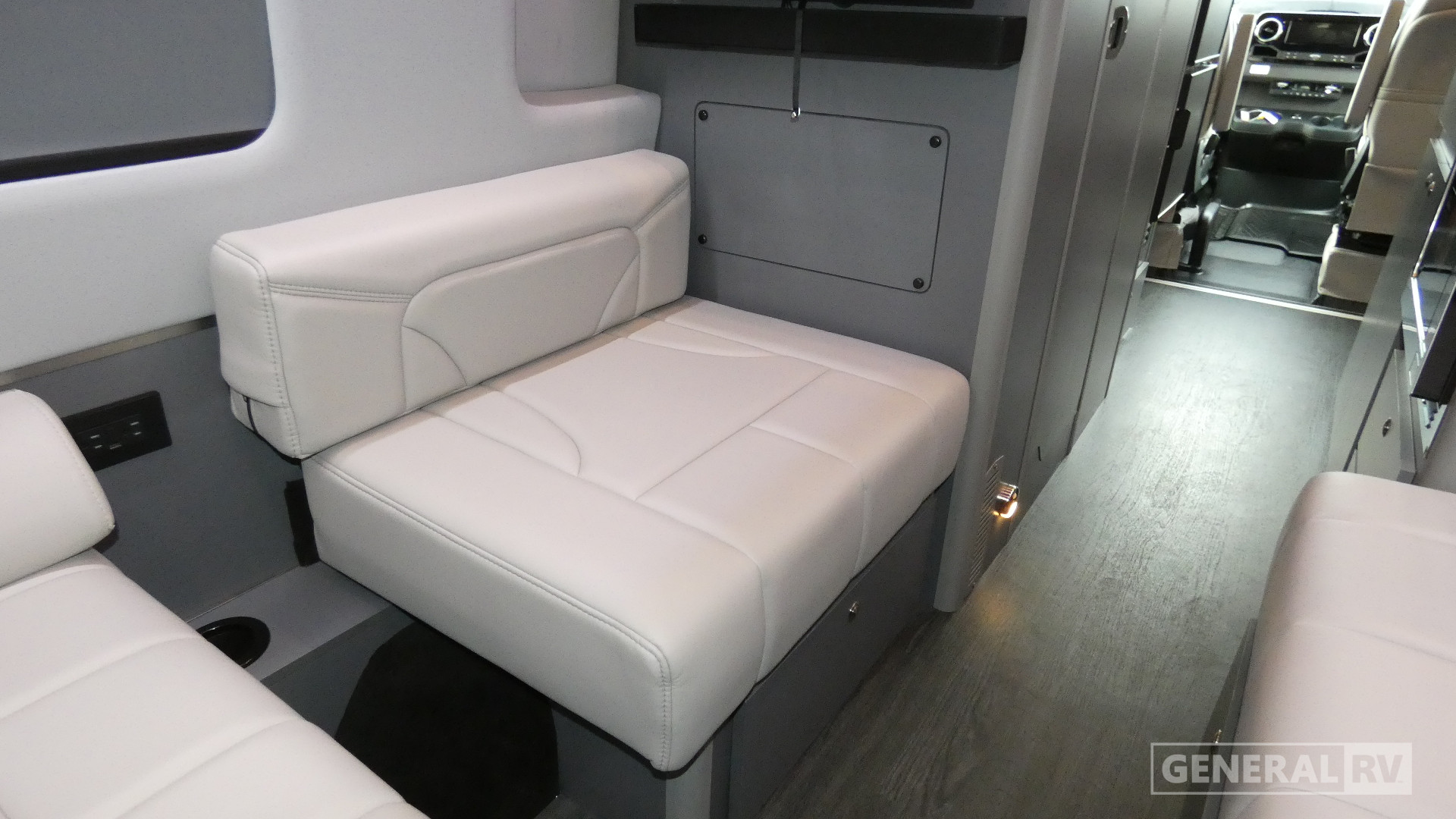 2027 Vacanza-ion-24