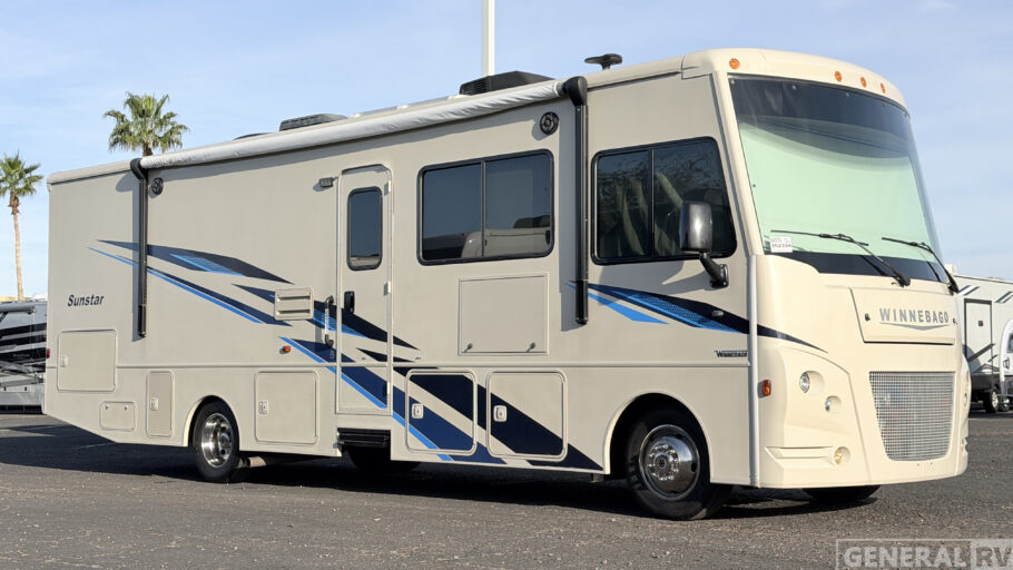 2019 WINNEBAGO 31BE