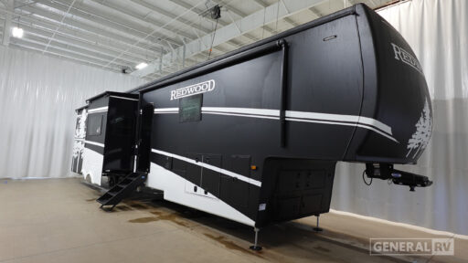 2026 Crossroads RV Redwood 401LK