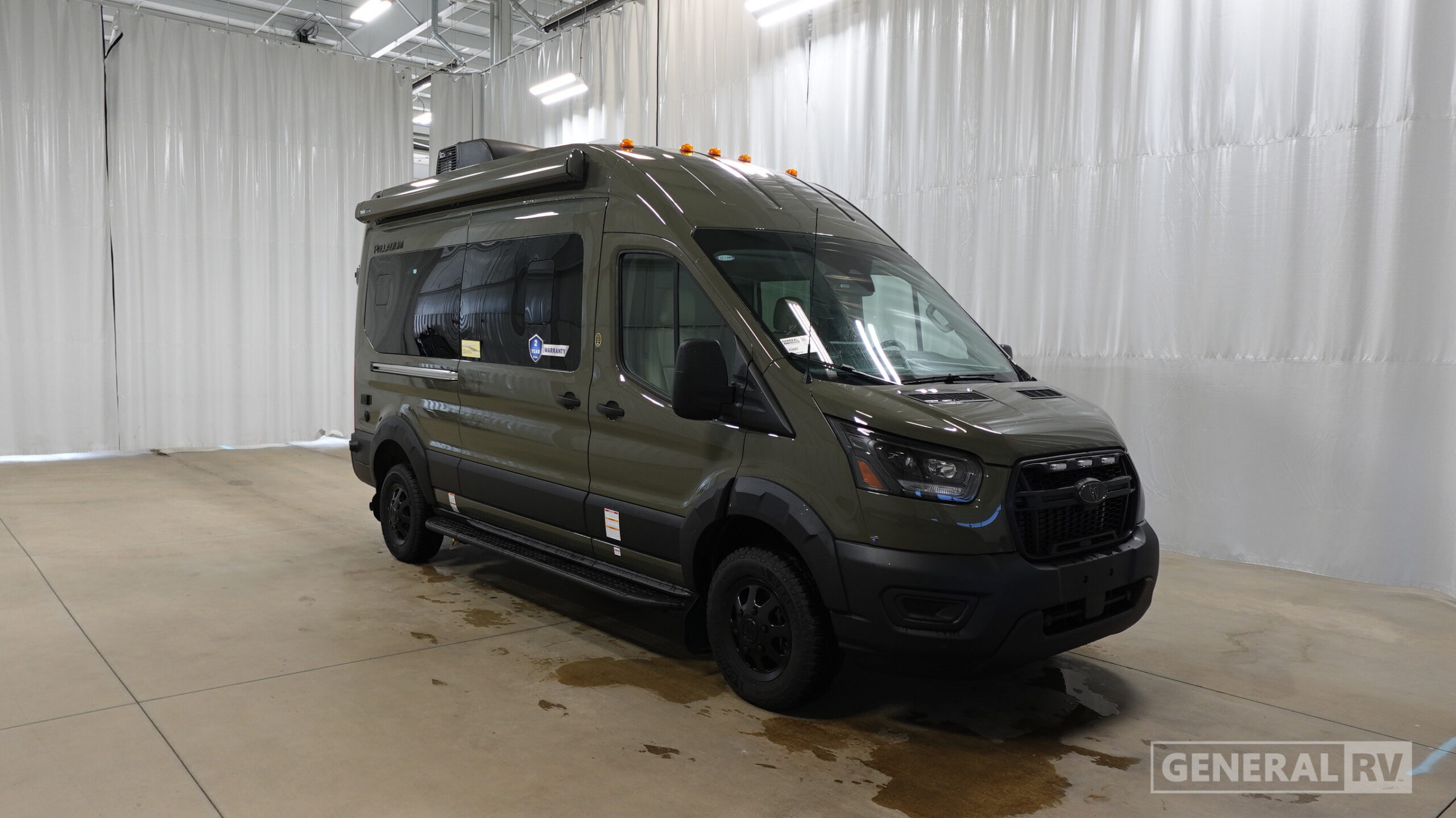 2027 Thor Motor Coach Palladium 1920 for Sale in Birch Run, MI
