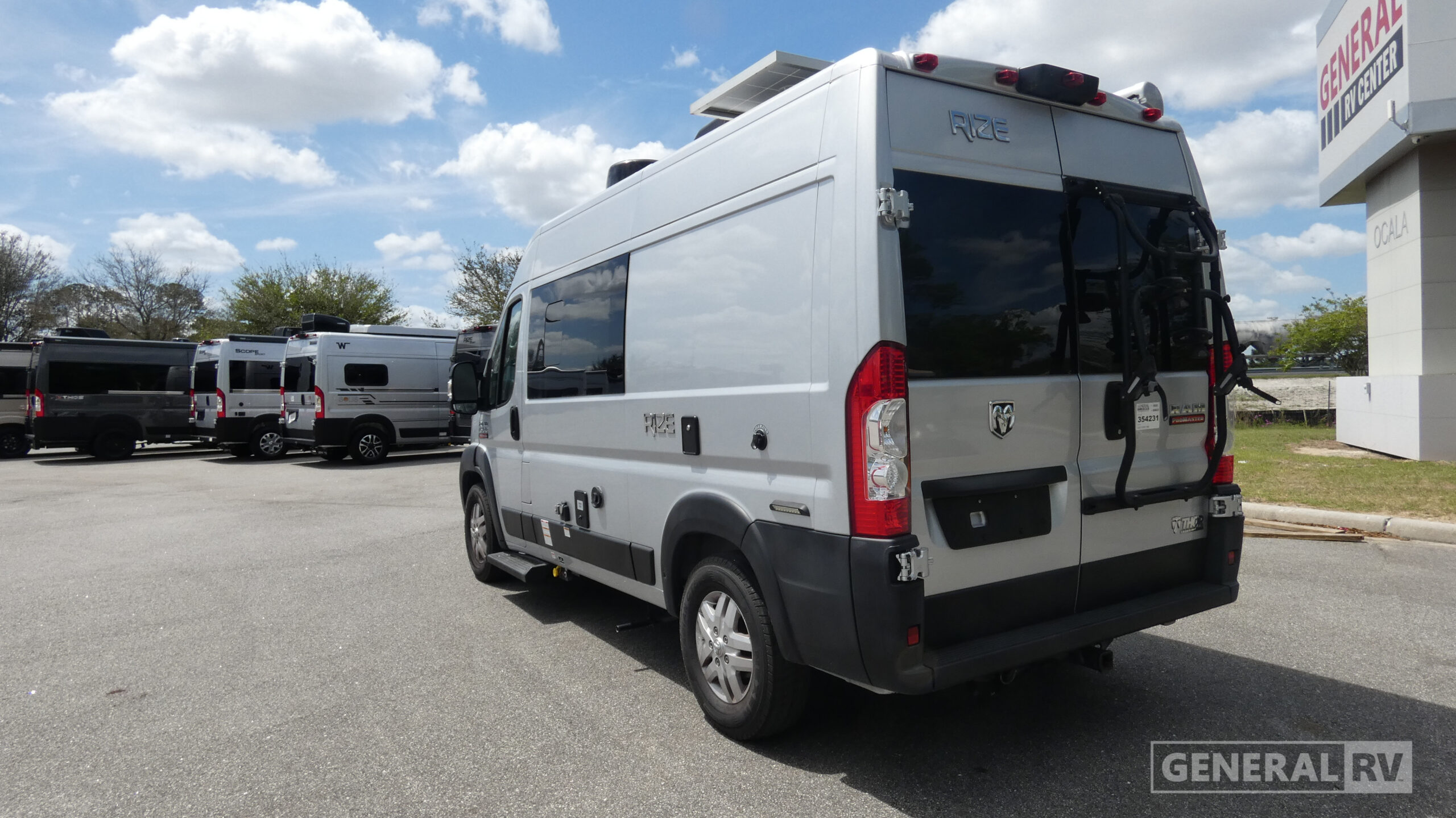 Used 2022 Thor Motor Coach Rize 18M for sale in Ocala, FL