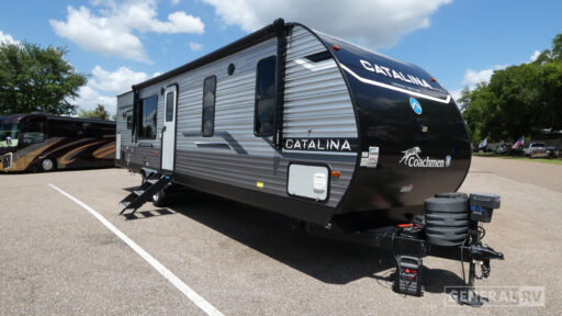 2024 Coachmen Catalina Legacy 303RKDS