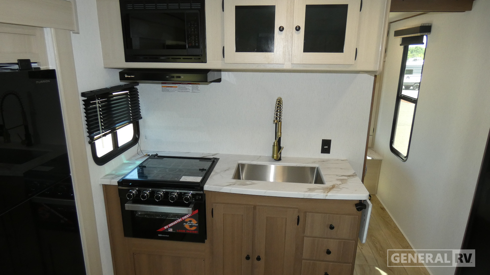 2026 Coachmen Apex Ultra Lite 242BARV for Sale