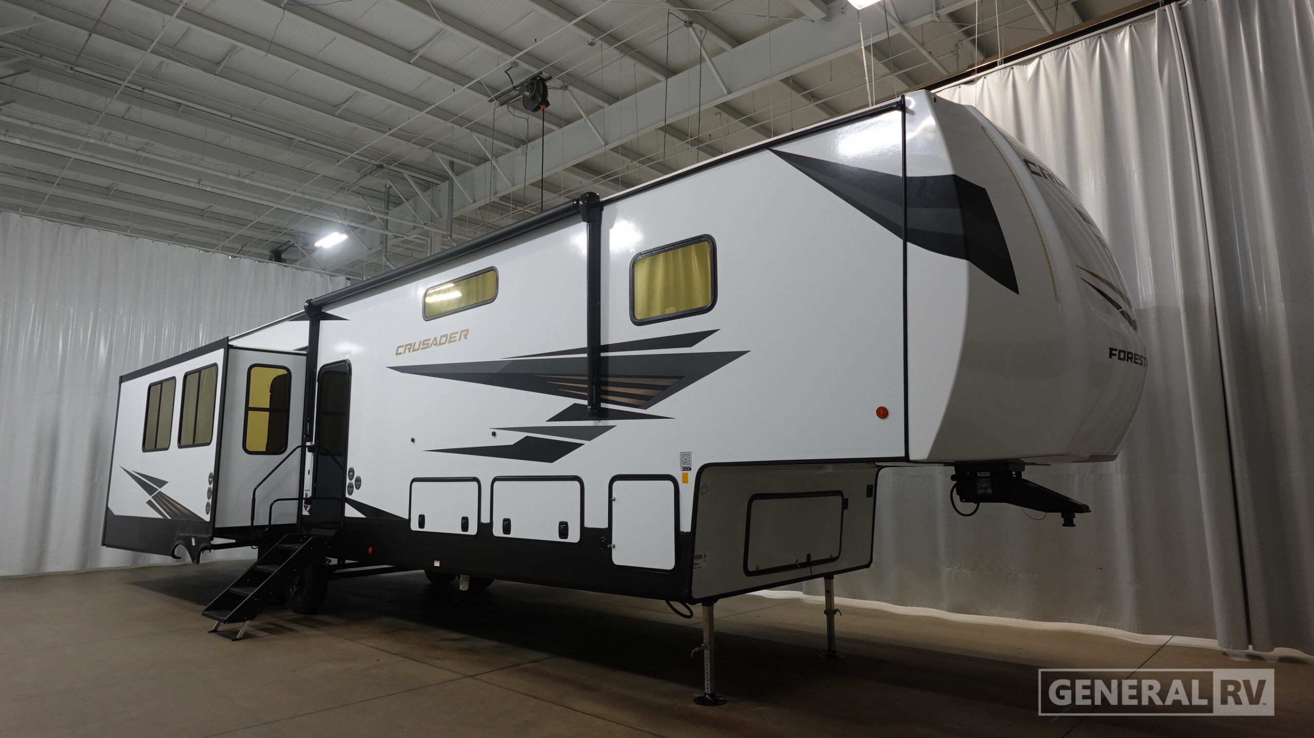 2027 Prime Time Manufacturing Crusader BONUS38 for Sale in North Canton, OH